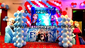 balloon art by birthday plannere in Karachi 03152981966